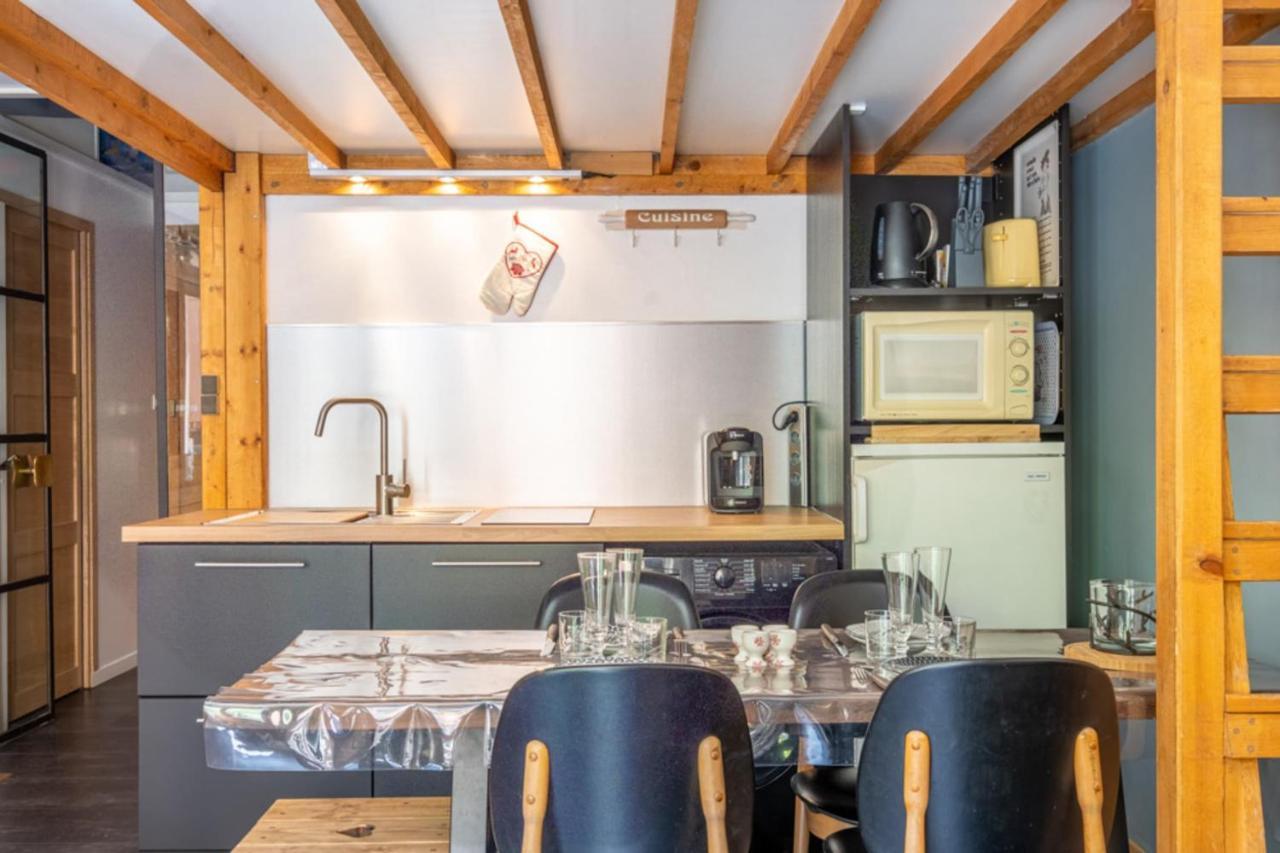 Cosy 40m With Balcony In The Heart Of *